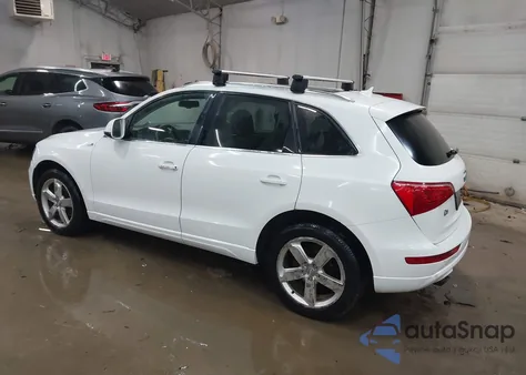 2010 Audi Q5 3.2 Premium z USA, uszkodzony, nr VIN WA1LKAFP4AA107186